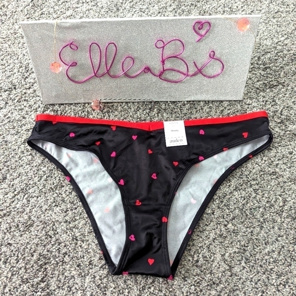 NWT Auden Heart Pattern Cheeky Panty with Back Detail L